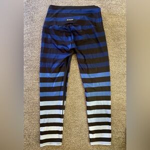 K-DEER womens size small leggings